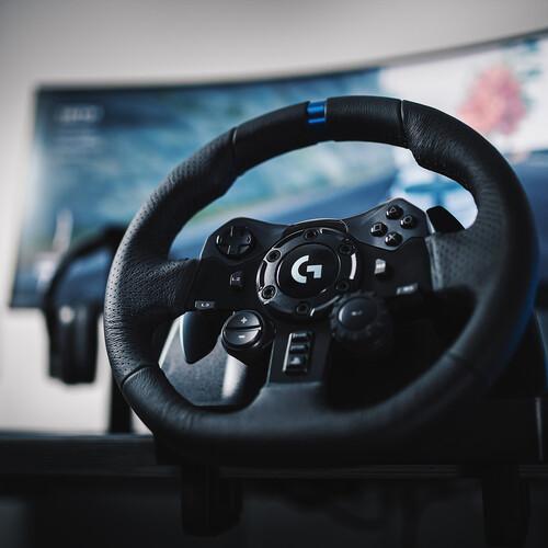  Logitech G923 Racing Wheel and Pedals, TRUEFORCE up to