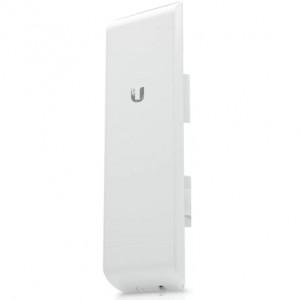 Ubiquiti UISP AirMAX NanoStation M5 CPE (NSM5) Antenna - Point to Point, 2 x 10/100 MbE ports RJ45, Outdoor 5 GHz,14.6-16.1 dBi